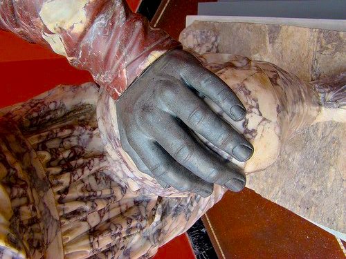 The Color of the Other: Importing Multi-colored Marble and Roman Constructions of the “Barbarian”